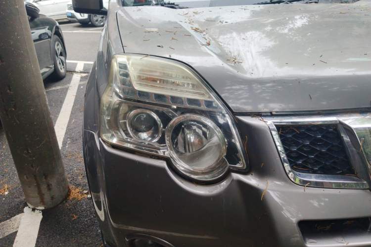 Used Nissan X-Trail 2012 2.5L CVT Luxury Edition 4WD Right Front Headlight