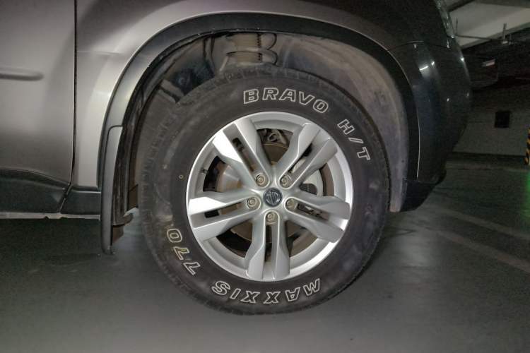 Used Nissan X-Trail 2012 2.5L CVT Luxury Edition 4WD Right Front Wheel Hub