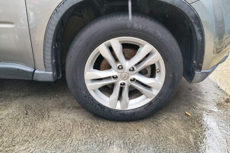 Used Nissan X-Trail 2012 2.5L CVT Flagship Edition 4WD Right Front Wheel Hub