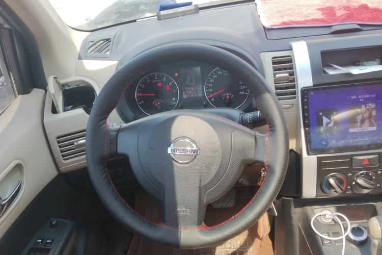 Used Nissan X-Trail 2012 2.0L CVT Comfort Edition 4WD Steering Wheel