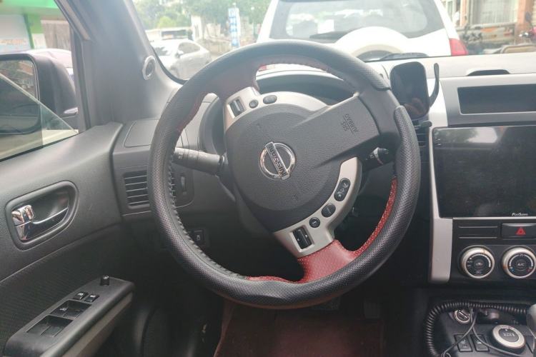 Used Nissan X-Trail 2012 2.5L CVT Luxury Edition 4WD Steering Wheel