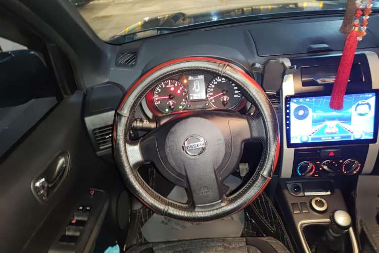 Used Nissan X-Trail 2012 2.0L Manual Comfort Edition 4WD Steering Wheel