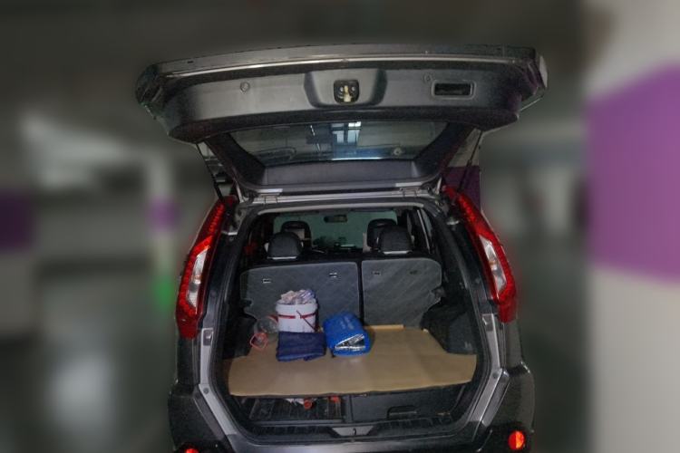 Used Nissan X-Trail 2012 2.5L CVT Luxury Edition 4WD Trunk