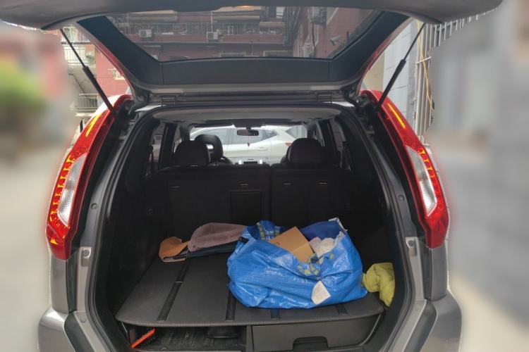 Used Nissan X-Trail 2012 2.5L CVT Luxury Edition 4WD Trunk