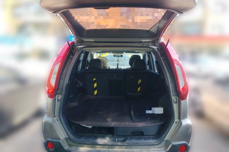 Used Nissan X-Trail 2012 2.5L CVT Luxury Edition 4WD Trunk