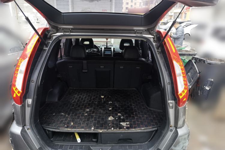Used Nissan X-Trail 2012 2.5L CVT Luxury Edition 4WD Trunk