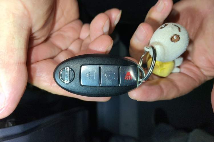 Used Nissan X-Trail 2012 2.5L CVT Luxury Edition 4WD Vehicle Key