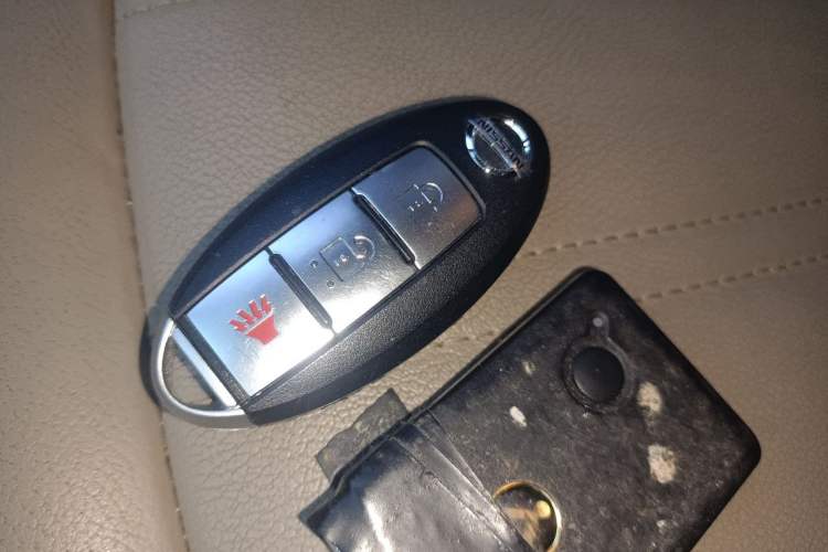 Used Nissan X-Trail 2012 2.5L CVT Luxury Edition 4WD Vehicle Key