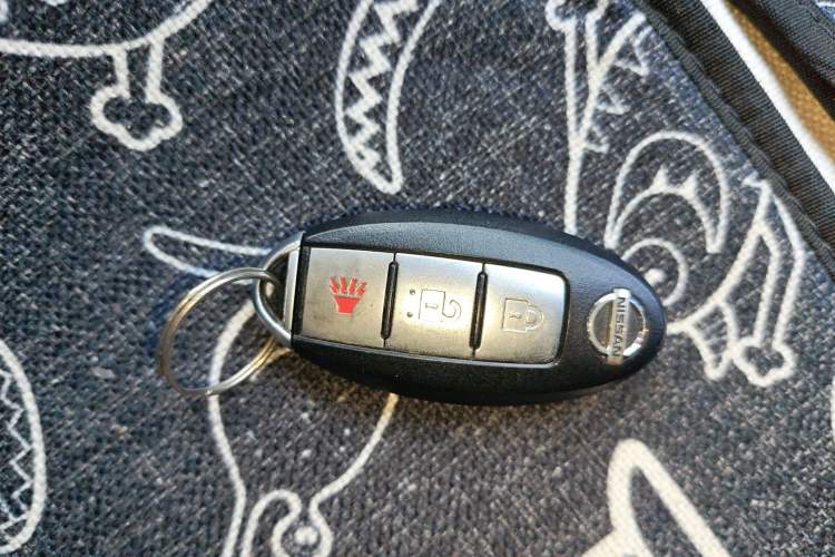 Used Nissan X-Trail 2012 2.5L CVT Luxury Edition 4WD Vehicle Key