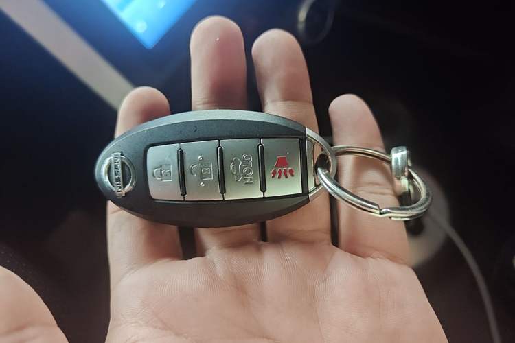 Used Nissan X-Trail 2012 2.5L CVT Luxury Edition 4WD Vehicle Key