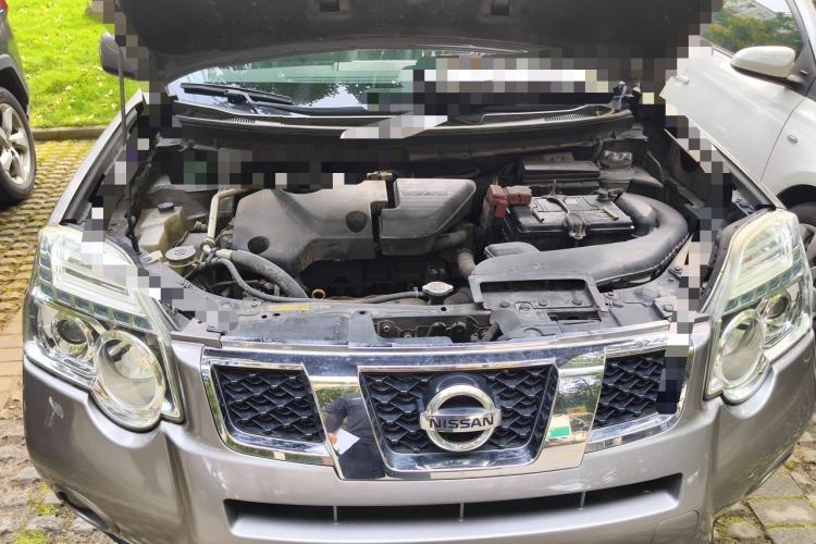 Used Nissan X-Trail 2012 2.5L CVT Luxury Edition 4WD Engine Bay
