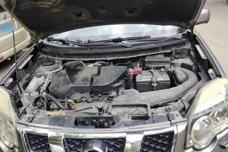Used Nissan X-Trail 2012 2.5L CVT Luxury Edition 4WD Engine Bay