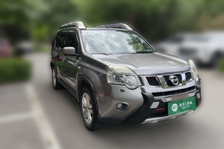 Used Nissan X-Trail 2012 2.5L CVT Luxury Edition 4WD Front Right 45 Deg