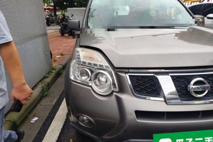 Used Nissan X-Trail 2012 2.5L CVT Luxury Edition 4WD Right Front Headlight