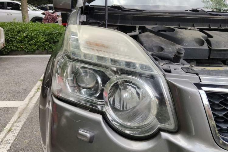 Used Nissan X-Trail 2012 2.5L CVT Luxury Edition 4WD Right Front Headlight
