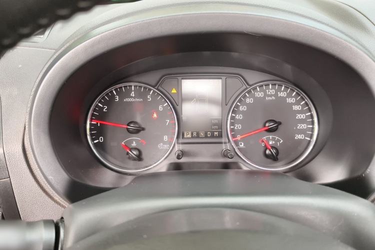 Used Nissan X-Trail 2012 2.5L CVT Luxury Edition 4WD Steering Wheel