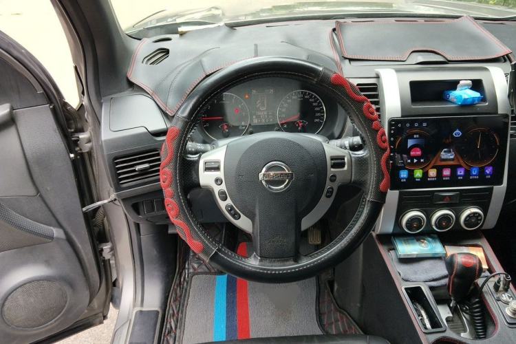 Used Nissan X-Trail 2012 2.5L CVT Luxury Edition 4WD Steering Wheel