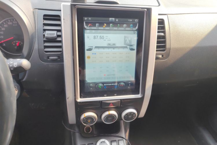 Used Nissan X-Trail 2012 2.5L CVT Luxury Edition 4WD Audio And AC Panel