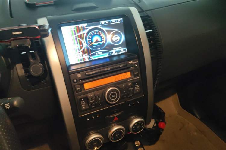 Used Nissan X-Trail 2012 2.5L CVT Luxury Edition 4WD Audio And AC Panel