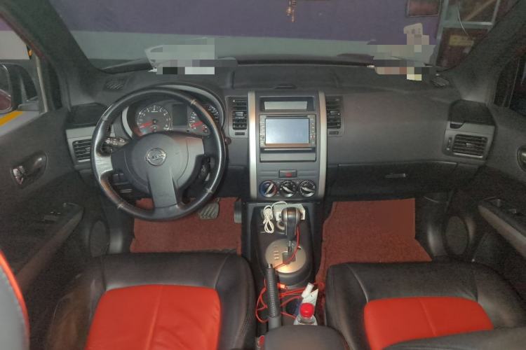 Used Nissan X-Trail 2012 2.0L CVT Comfort Edition 4WD Center Console