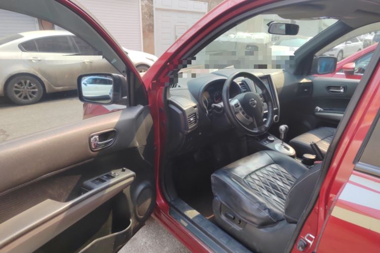 Used Nissan X-Trail 2012 2.5L CVT Luxury Edition 4WD Driver Seat