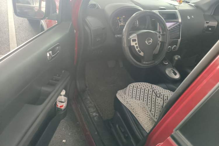 Used Nissan X-Trail 2012 2.5L CVT Luxury Edition 4WD Driver Seat