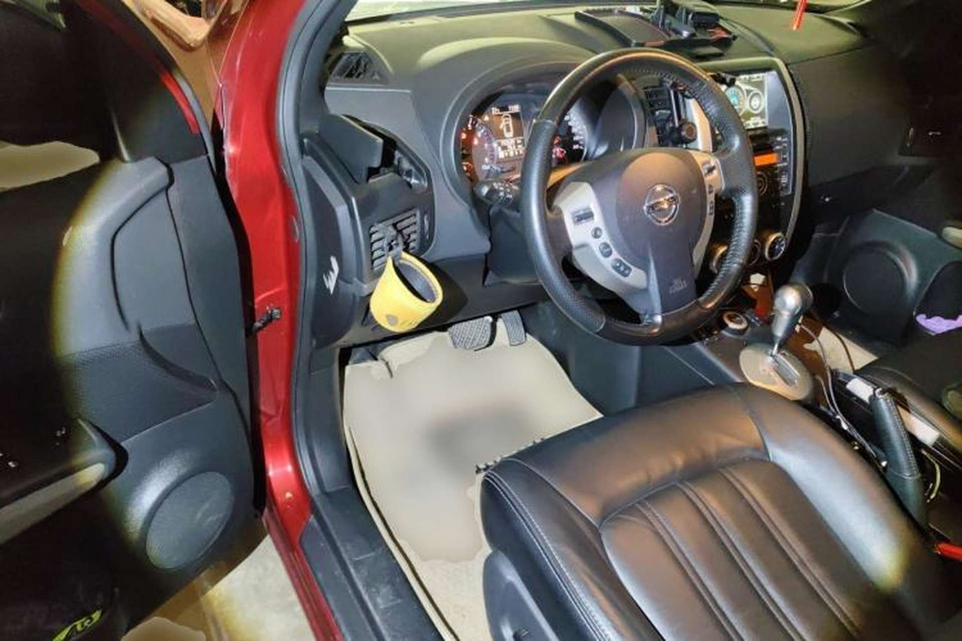 Used Nissan X-Trail 2012 2.5L CVT Luxury Edition 4WD Driver Seat