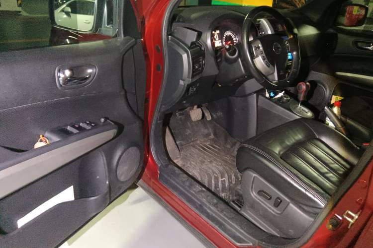 Used Nissan X-Trail 2012 2.5L CVT Luxury Edition 4WD Driver Seat