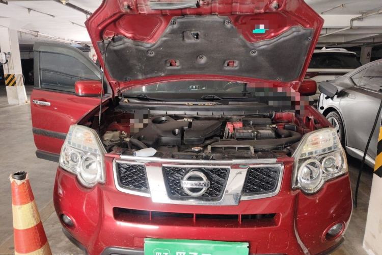 Used Nissan X-Trail 2012 2.5L CVT Luxury Edition 4WD Engine Bay