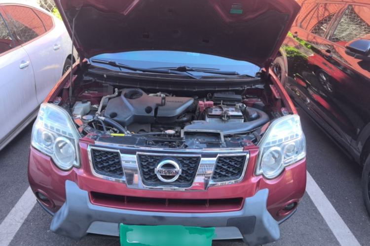 Used Nissan X-Trail 2012 2.5L CVT Luxury Edition 4WD Engine Bay