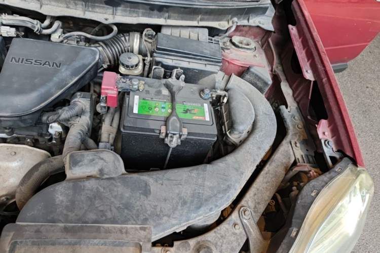 Used Nissan X-Trail 2012 2.5L CVT Ultimate Edition 4WD Engine Bay Left