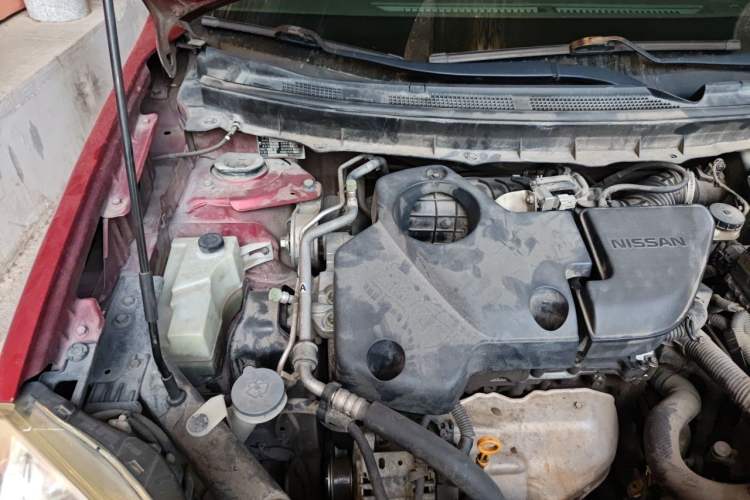Used Nissan X-Trail 2012 2.5L CVT Ultimate Edition 4WD Engine Bay Right