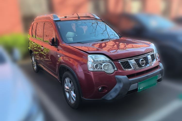 Used Nissan X-Trail 2012 2.5L CVT Luxury Edition 4WD Front Right 45 Deg