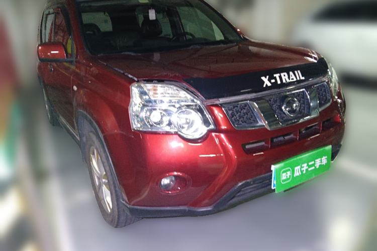 Used Nissan X-Trail 2012 2.5L CVT Luxury Edition 4WD Front Right 45 Deg