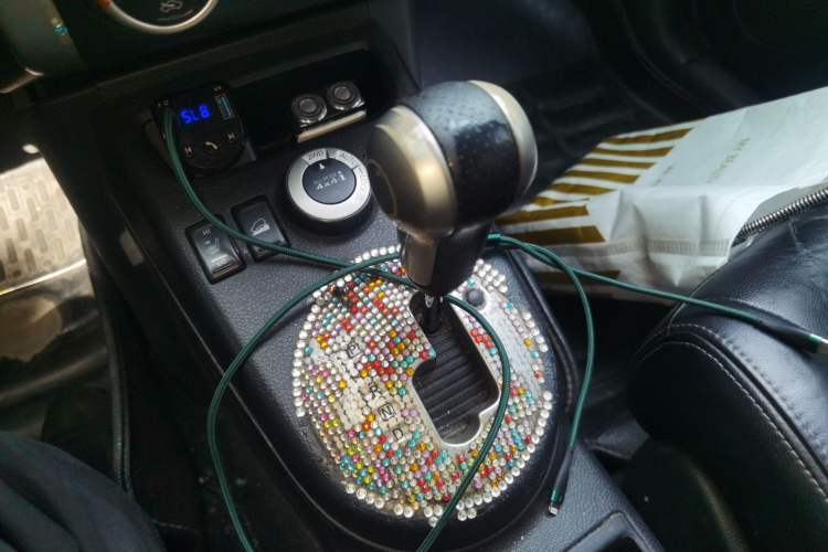 Used Nissan X-Trail 2012 2.5L CVT Luxury Edition 4WD Gear Lever