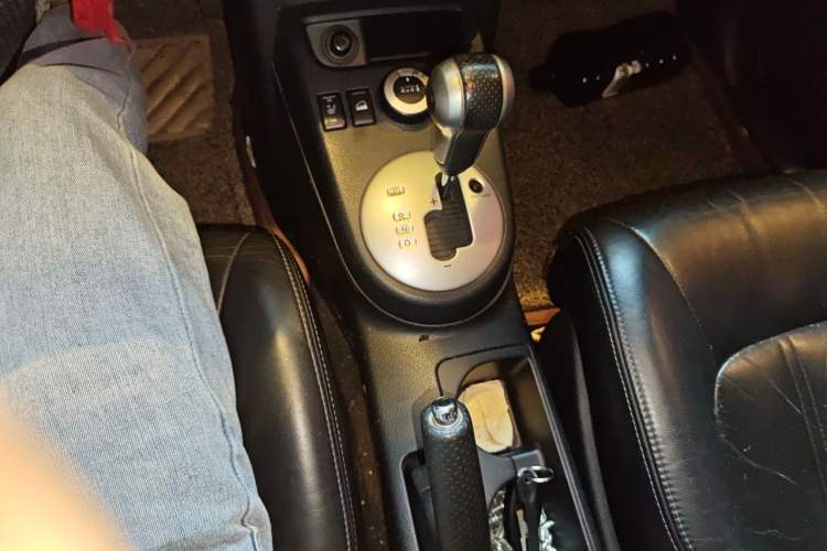 Used Nissan X-Trail 2012 2.5L CVT Ultimate Edition 4WD Gear Lever