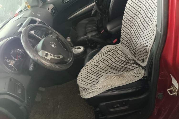 Used Nissan X-Trail 2012 2.5L CVT Luxury Edition 4WD Left Front Seat
