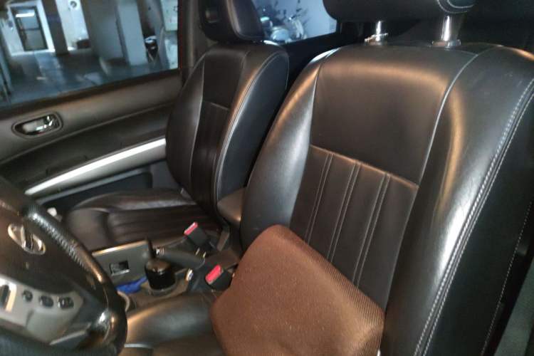 Used Nissan X-Trail 2012 2.5L Manual Luxury Edition 4WD Left Front Seat