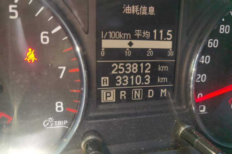 Used Nissan X-Trail 2012 2.5L CVT Luxury Edition 4WD Odometer Close Up