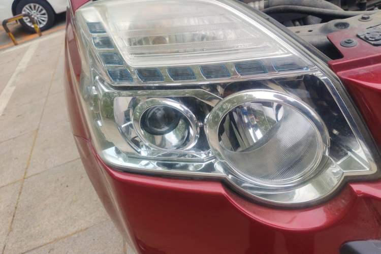 Used Nissan X-Trail 2012 2.5L CVT Luxury Edition 4WD Right Front Headlight