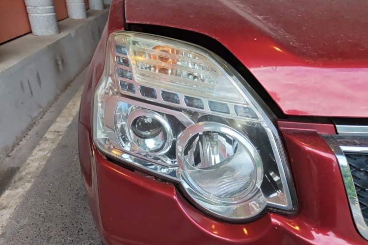 Used Nissan X-Trail 2012 2.5L CVT Ultimate Edition 4WD Right Front Headlight