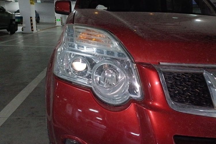 Used Nissan X-Trail 2012 2.5L CVT Luxury Edition 4WD Right Front Headlight
