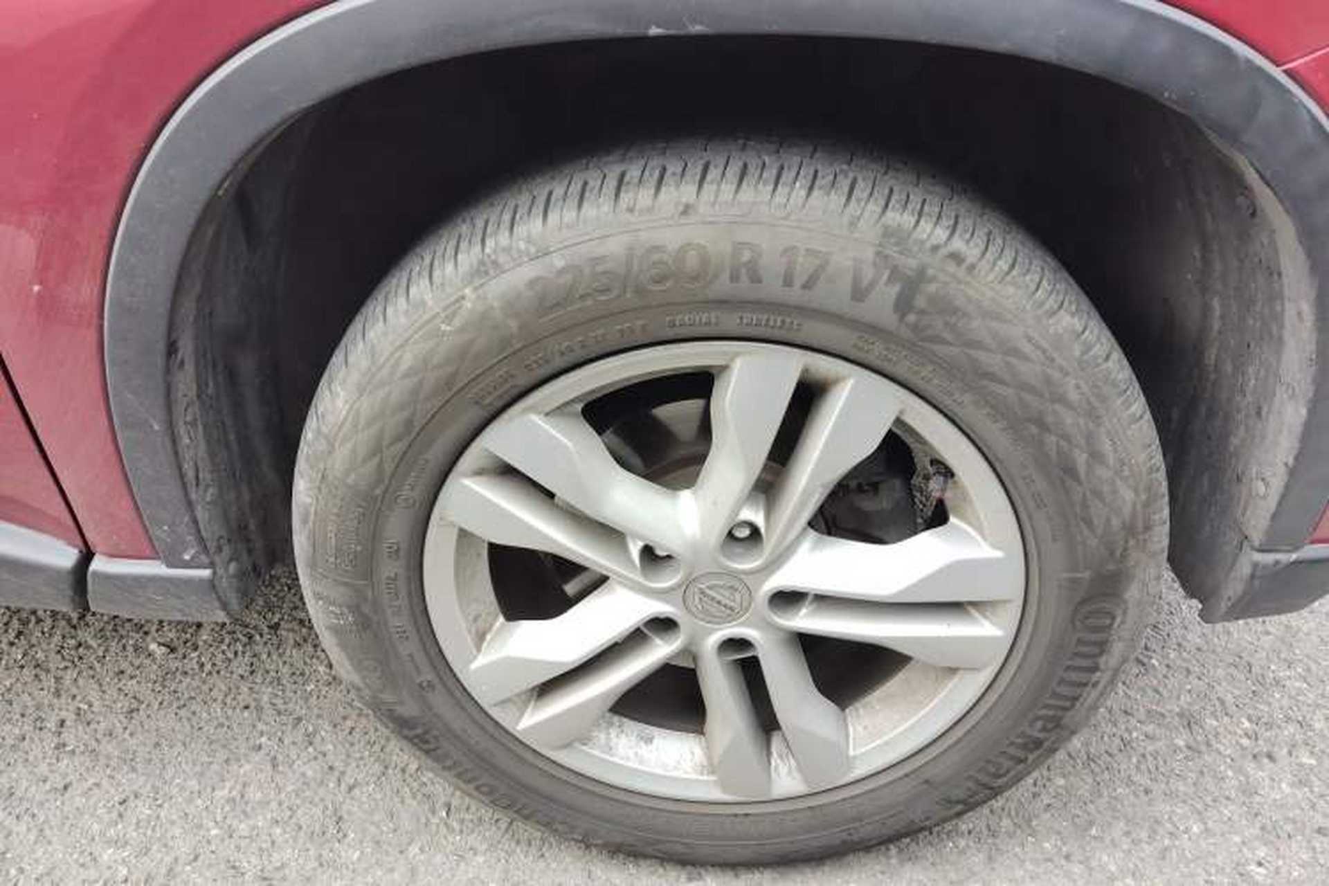 Used Nissan X-Trail 2012 2.5L CVT Luxury Edition 4WD Right Front Wheel Hub