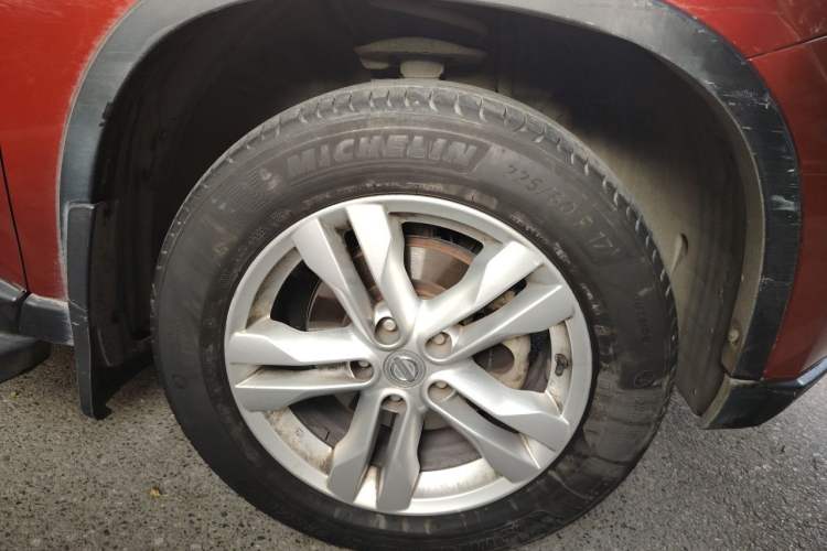 Used Nissan X-Trail 2012 2.0L CVT Comfort Edition 4WD Right Front Wheel Hub