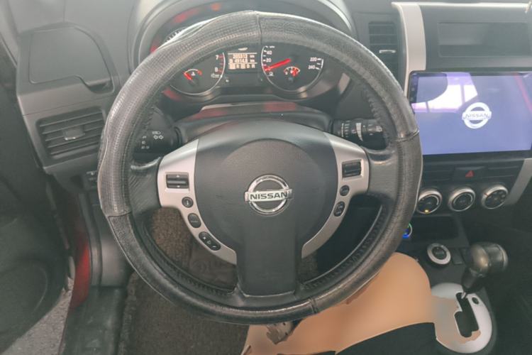 Used Nissan X-Trail 2012 2.5L CVT Luxury Edition 4WD Steering Wheel
