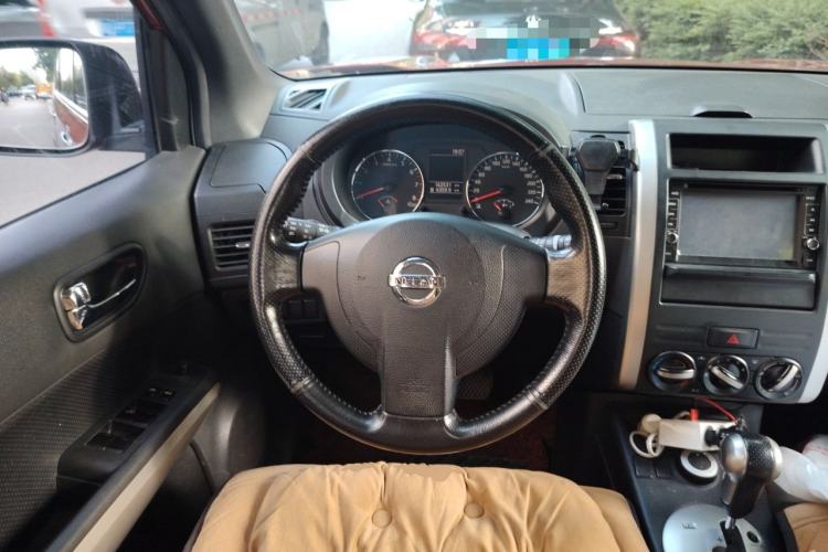 Used Nissan X-Trail 2012 2.0L CVT Comfort Edition 4WD Steering Wheel