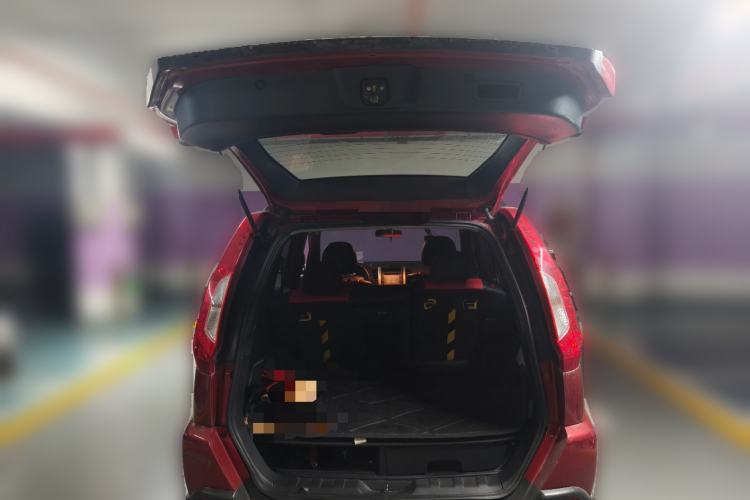 Used Nissan X-Trail 2012 2.0L CVT Comfort Edition 4WD Trunk