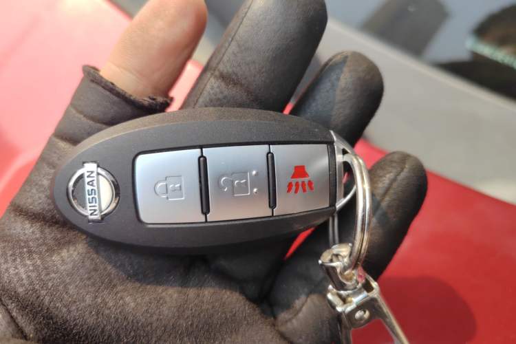 Used Nissan X-Trail 2012 2.5L CVT Luxury Edition 4WD Vehicle Key