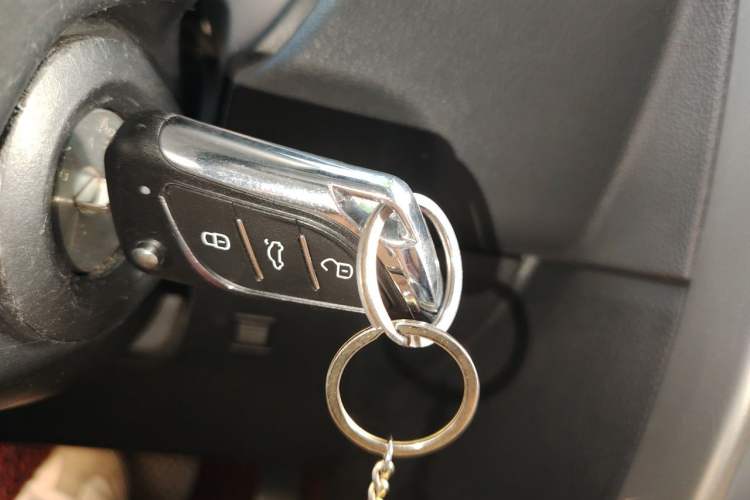 Used Nissan X-Trail 2012 2.0L CVT Comfort Edition 4WD Vehicle Key