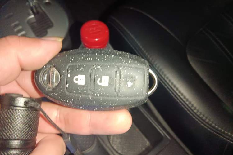 Used Nissan X-Trail 2012 2.5L CVT Luxury Edition 4WD Vehicle Key